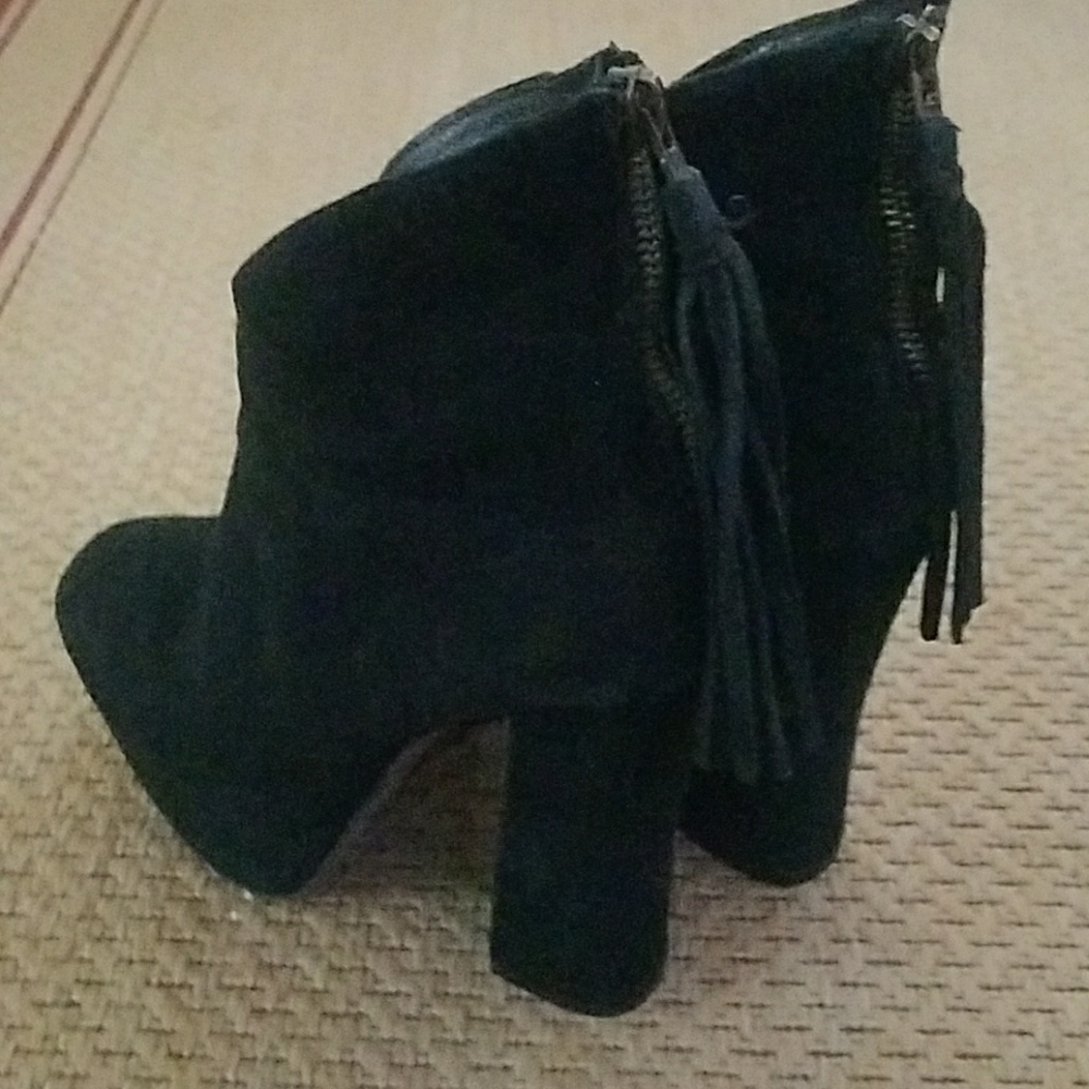 Chunky heel booties